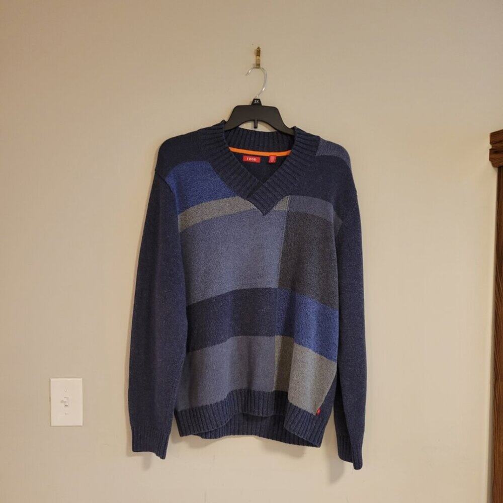 IZOD Men’s Cotton Shades of Gray/Blue Sweater